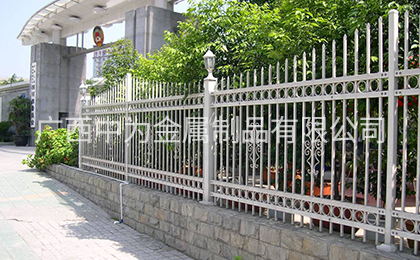 鋅鋼護(hù)欄 鋅鋼護(hù)欄